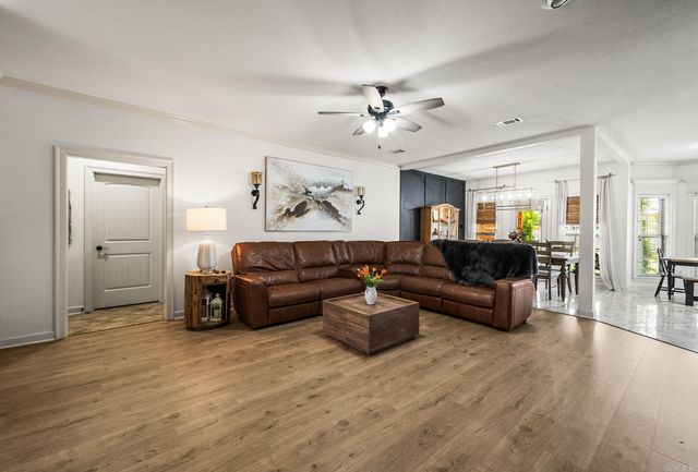 16 Oak Tree Circle, Conway, AR 72032