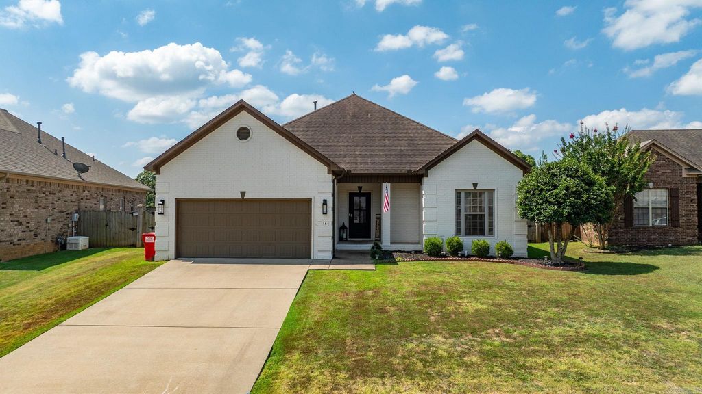 16 Oak Tree Circle, Conway, AR 72032