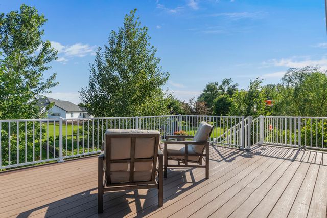 705 W Queen Street, Osakis, MN 56360