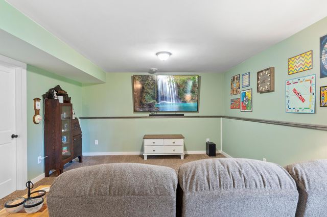 705 W Queen Street, Osakis, MN 56360