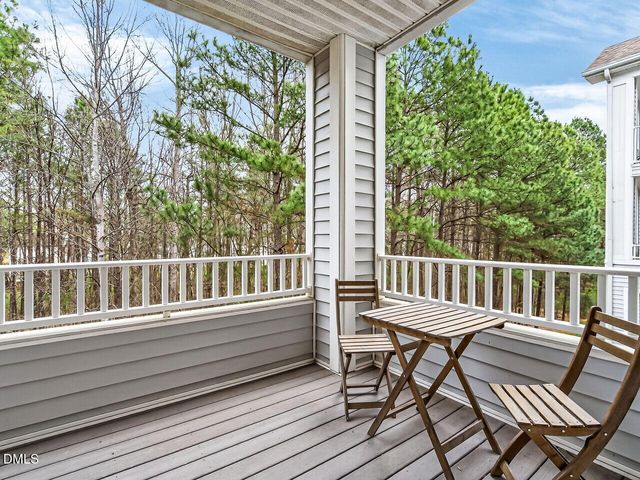 623 Eyam Hall Lane, Apex, NC 27502