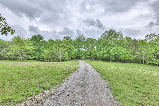 4923 Ash Hill Rd, Spring Hill, TN 37174