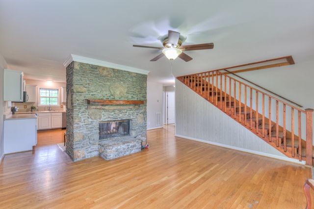 4923 Ash Hill Rd, Spring Hill, TN 37174