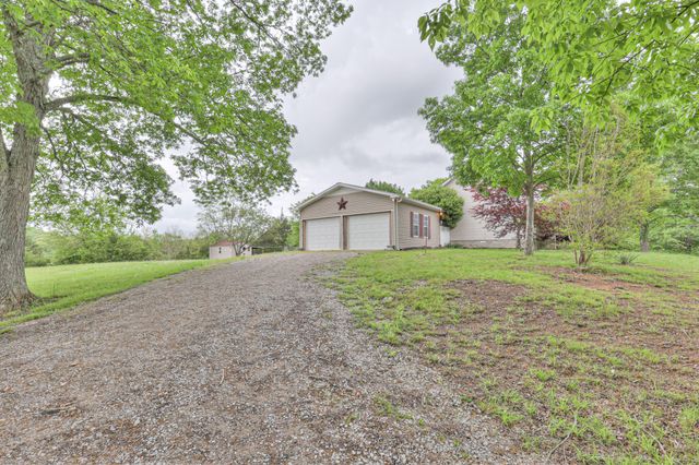 4923 Ash Hill Rd, Spring Hill, TN 37174