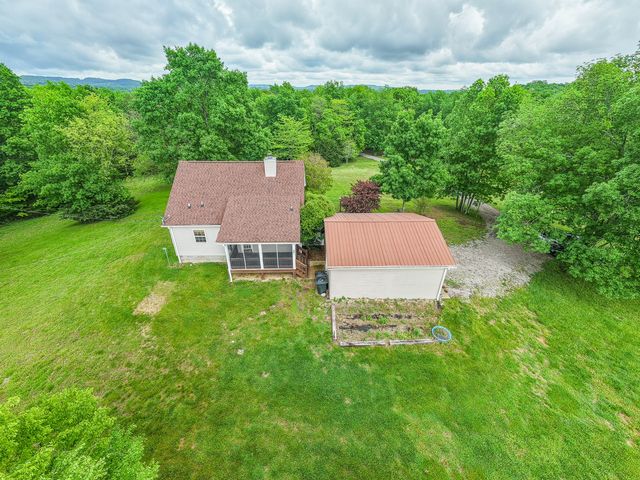 4923 Ash Hill Rd, Spring Hill, TN 37174
