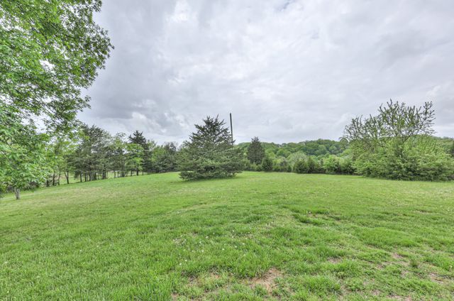 4923 Ash Hill Rd, Spring Hill, TN 37174
