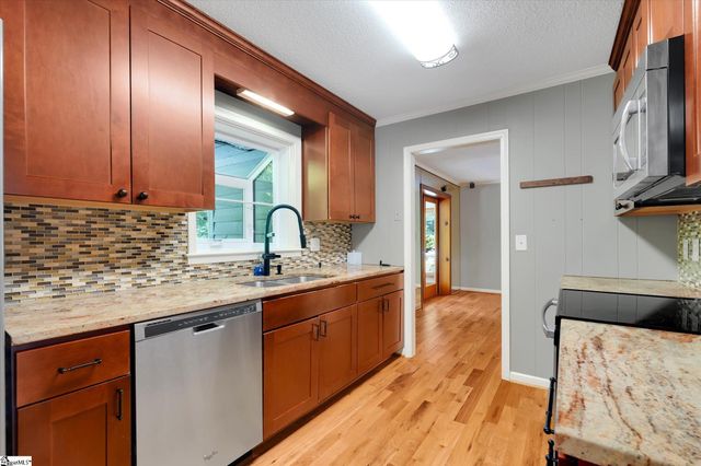 101 Nottingham Way, Anderson, SC 29621