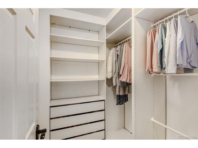 6880 S Algonquian Ct, Aurora, CO 80016