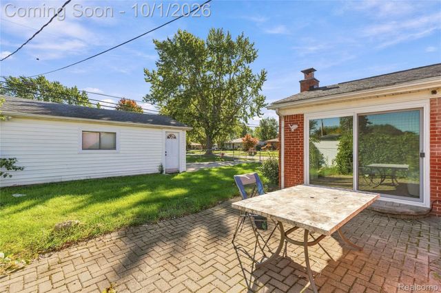 40518 Pickett Ridge Road, Sterling Heights, MI 48313
