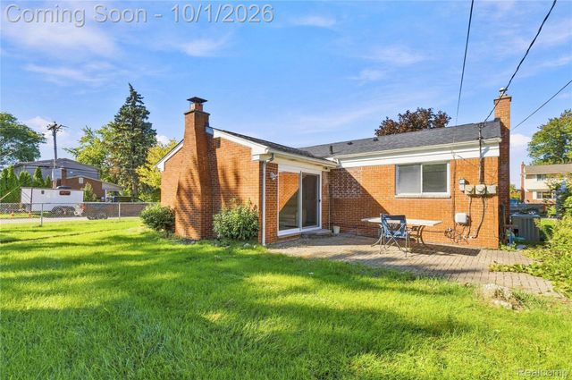 40518 Pickett Ridge Road, Sterling Heights, MI 48313