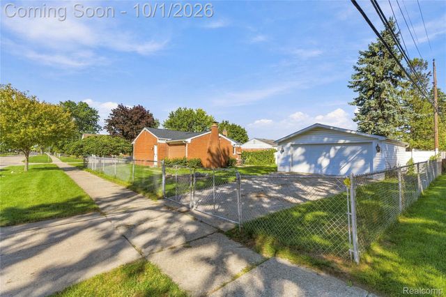40518 Pickett Ridge Road, Sterling Heights, MI 48313