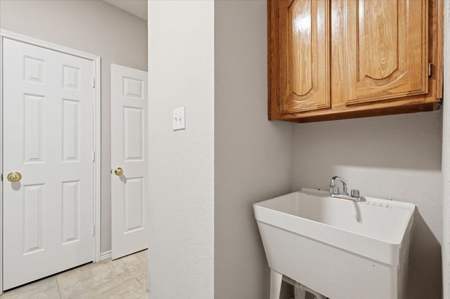 3207 Willow Ridge Trail, Carrollton, TX 75007