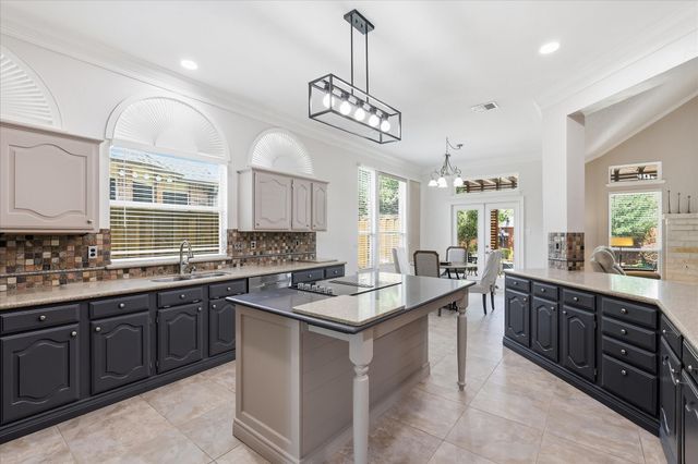 3207 Willow Ridge Trail, Carrollton, TX 75007