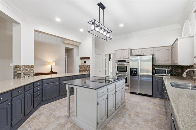 3207 Willow Ridge Trail, Carrollton, TX 75007