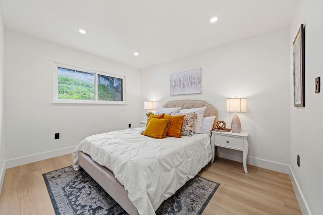 5084 Seaview Ave, Castro Valley, CA 94546