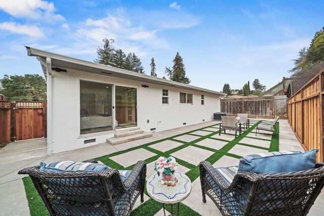 5084 Seaview Ave, Castro Valley, CA 94546