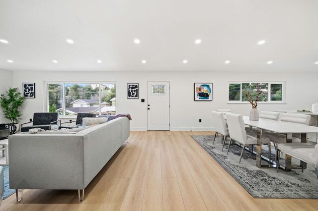 5084 Seaview Ave, Castro Valley, CA 94546