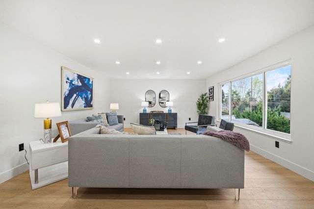 5084 Seaview Ave, Castro Valley, CA 94546