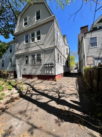 132 Mapes Ave, Newark City, NJ 07112