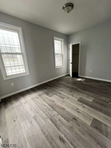 132 Mapes Ave, Newark City, NJ 07112