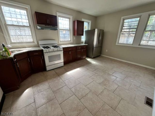 132 Mapes Ave, Newark City, NJ 07112