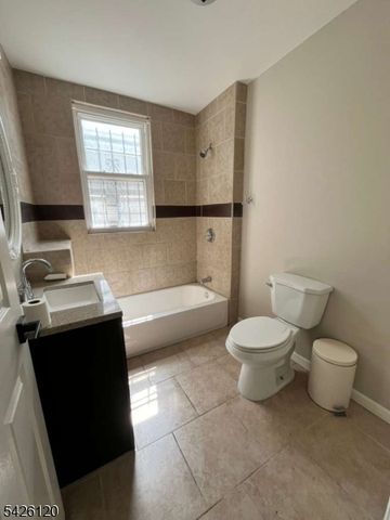 132 Mapes Ave, Newark City, NJ 07112