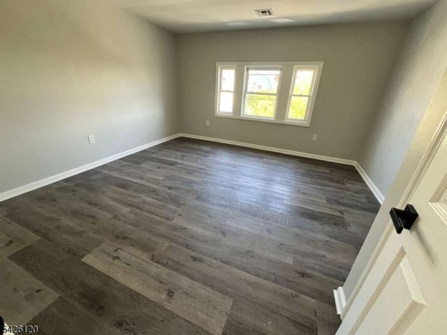 132 Mapes Ave, Newark City, NJ 07112