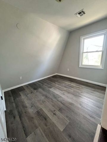 132 Mapes Ave, Newark City, NJ 07112