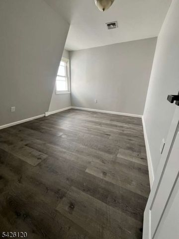 132 Mapes Ave, Newark City, NJ 07112