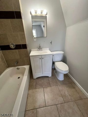 132 Mapes Ave, Newark City, NJ 07112