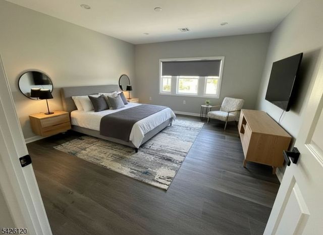 132 Mapes Ave, Newark City, NJ 07112