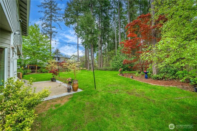 22851 SE Lake Wilderness Drive S, Maple Valley, WA 98038