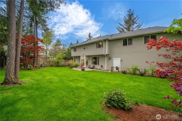 22851 SE Lake Wilderness Drive S, Maple Valley, WA 98038