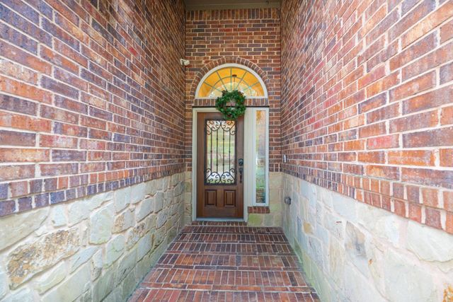 14 Arrowfeather Place, The Woodlands, TX 77389