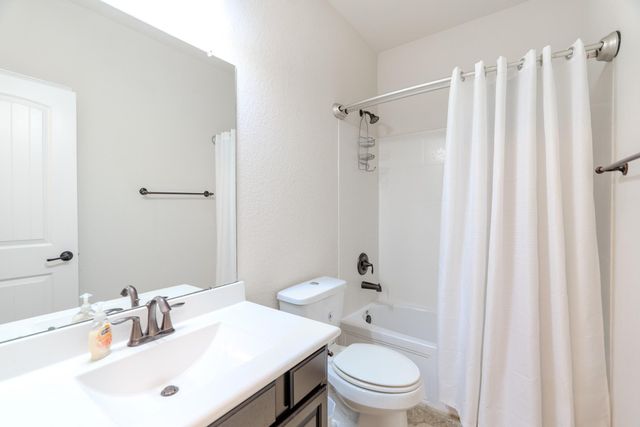 14 Arrowfeather Place, The Woodlands, TX 77389