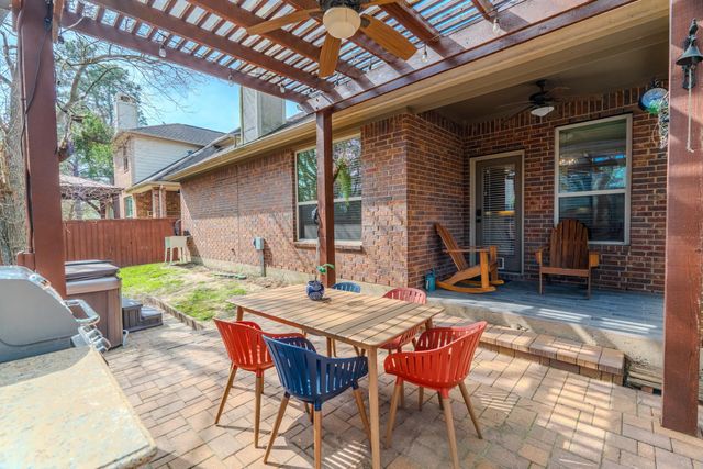 14 Arrowfeather Place, The Woodlands, TX 77389