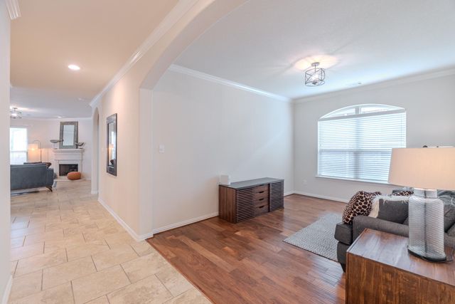 14 Arrowfeather Place, The Woodlands, TX 77389