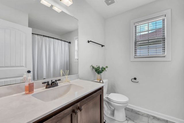 317 Wingfield Dr, Clarksville, TN 37043