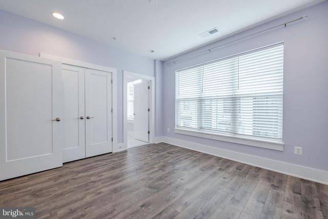 11382 EMERALD PARK RD, Potomac, MD 20854