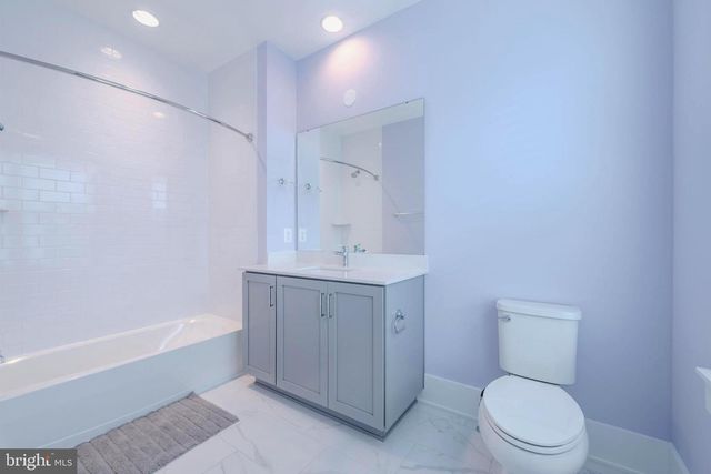 11382 EMERALD PARK RD, Potomac, MD 20854