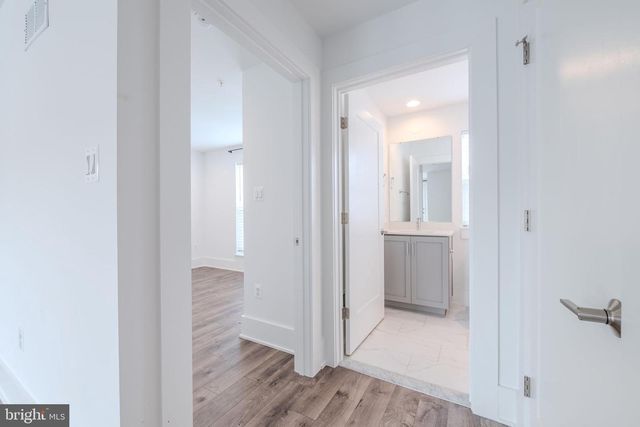 11382 EMERALD PARK RD, Potomac, MD 20854