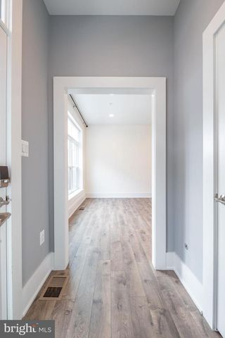 11382 EMERALD PARK RD, Potomac, MD 20854