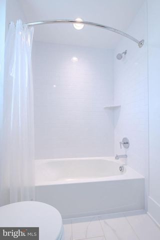 11382 EMERALD PARK RD, Potomac, MD 20854