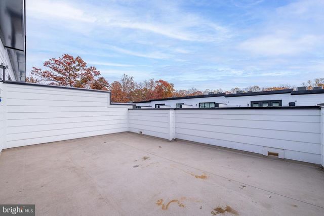 11382 EMERALD PARK RD, Potomac, MD 20854