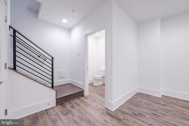 11382 EMERALD PARK RD, Potomac, MD 20854