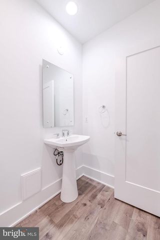 11382 EMERALD PARK RD, Potomac, MD 20854