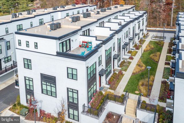 11382 EMERALD PARK RD, Potomac, MD 20854