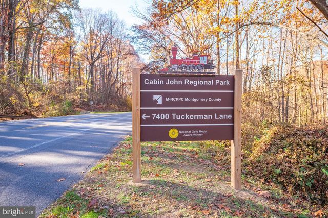 11382 EMERALD PARK RD, Potomac, MD 20854