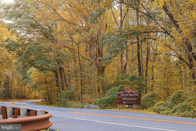 11382 EMERALD PARK RD, Potomac, MD 20854