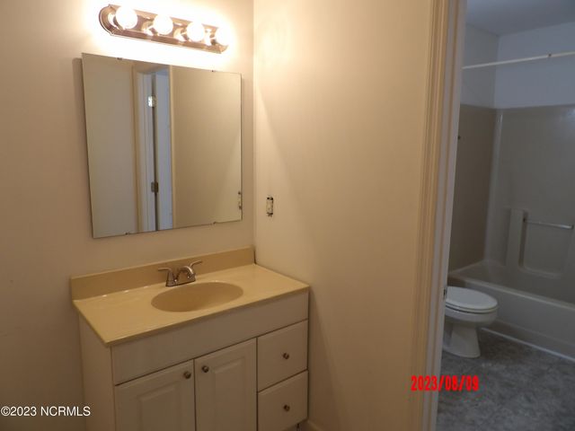 101 Woodcrest Circle, New Bern, NC 28560
